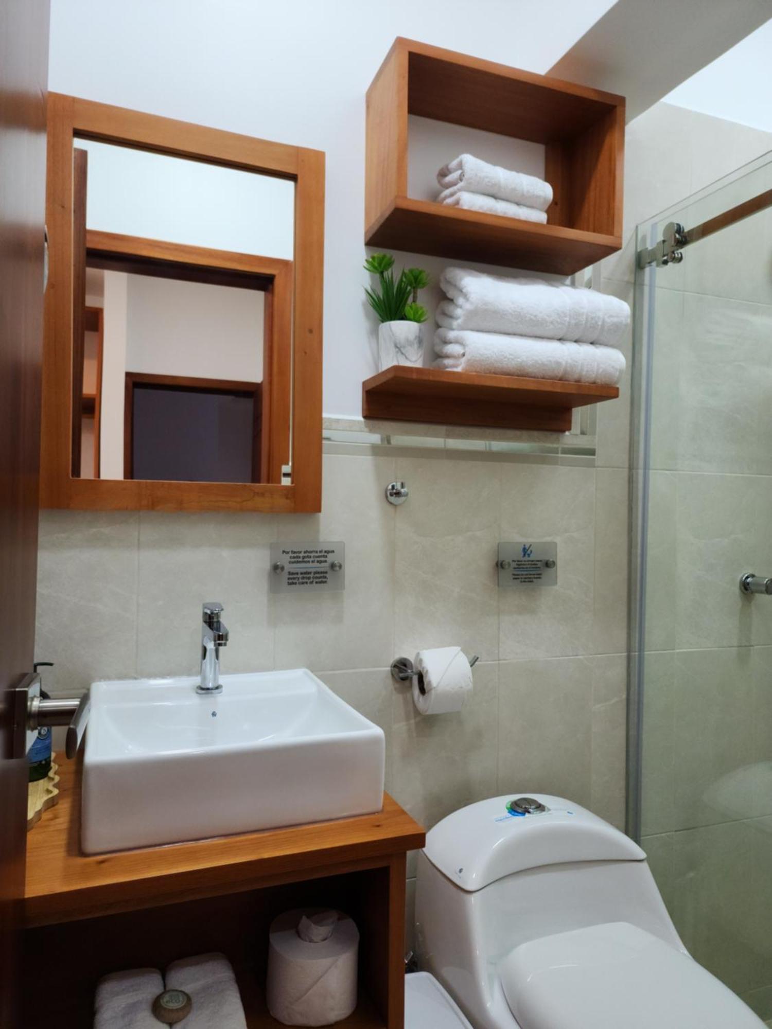 Casa Galapagos By Hostal Fragata Puerto Ayora  Kültér fotó
