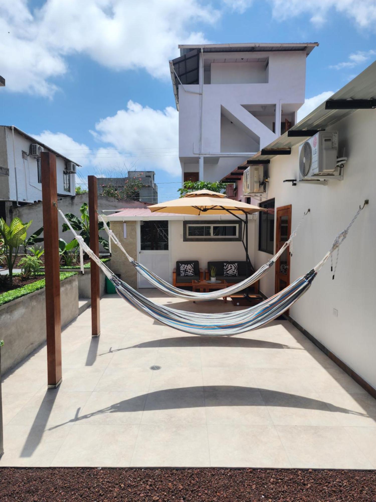 Casa Galapagos By Hostal Fragata Puerto Ayora  Kültér fotó