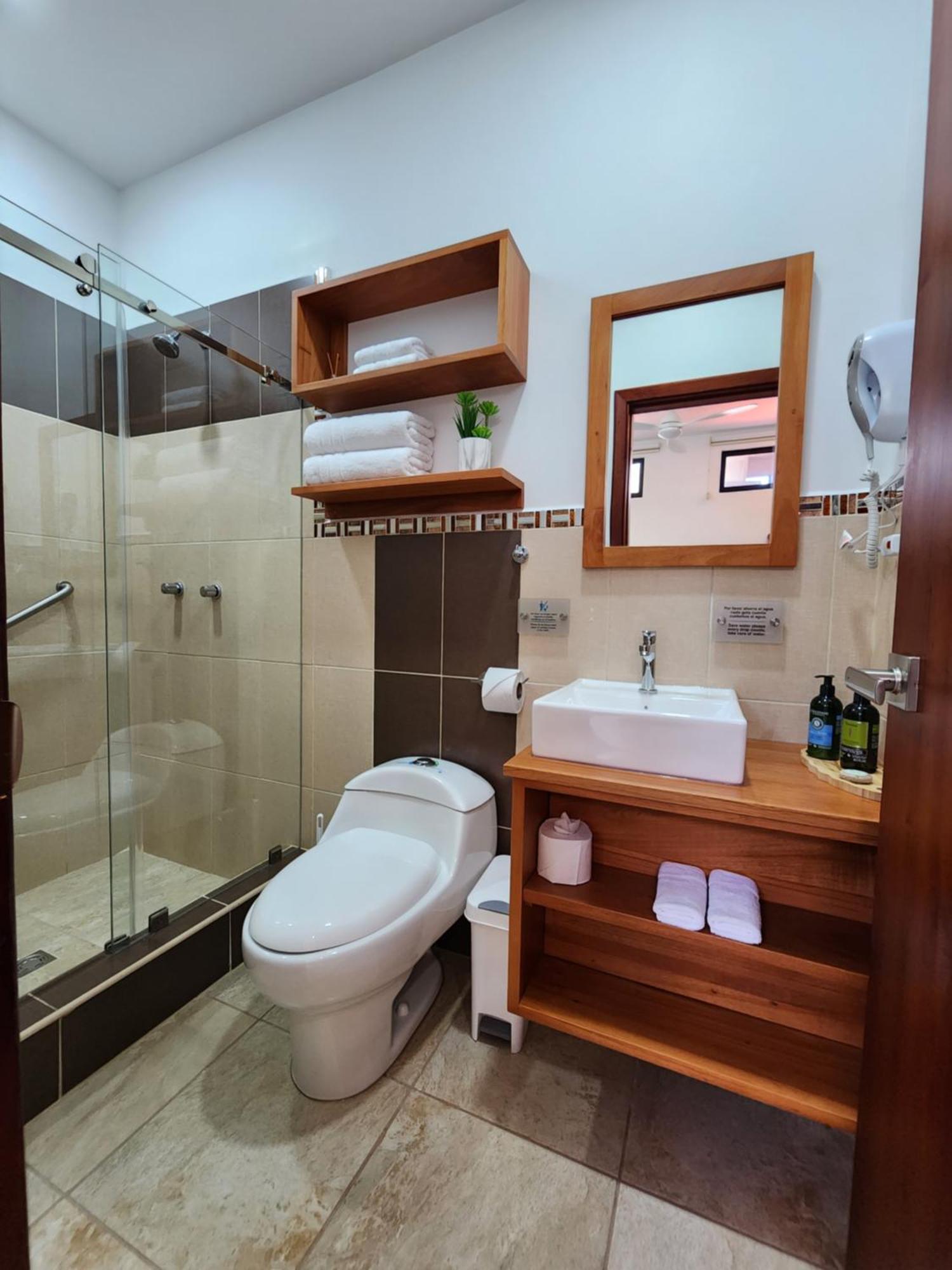 Casa Galapagos By Hostal Fragata Puerto Ayora  Kültér fotó